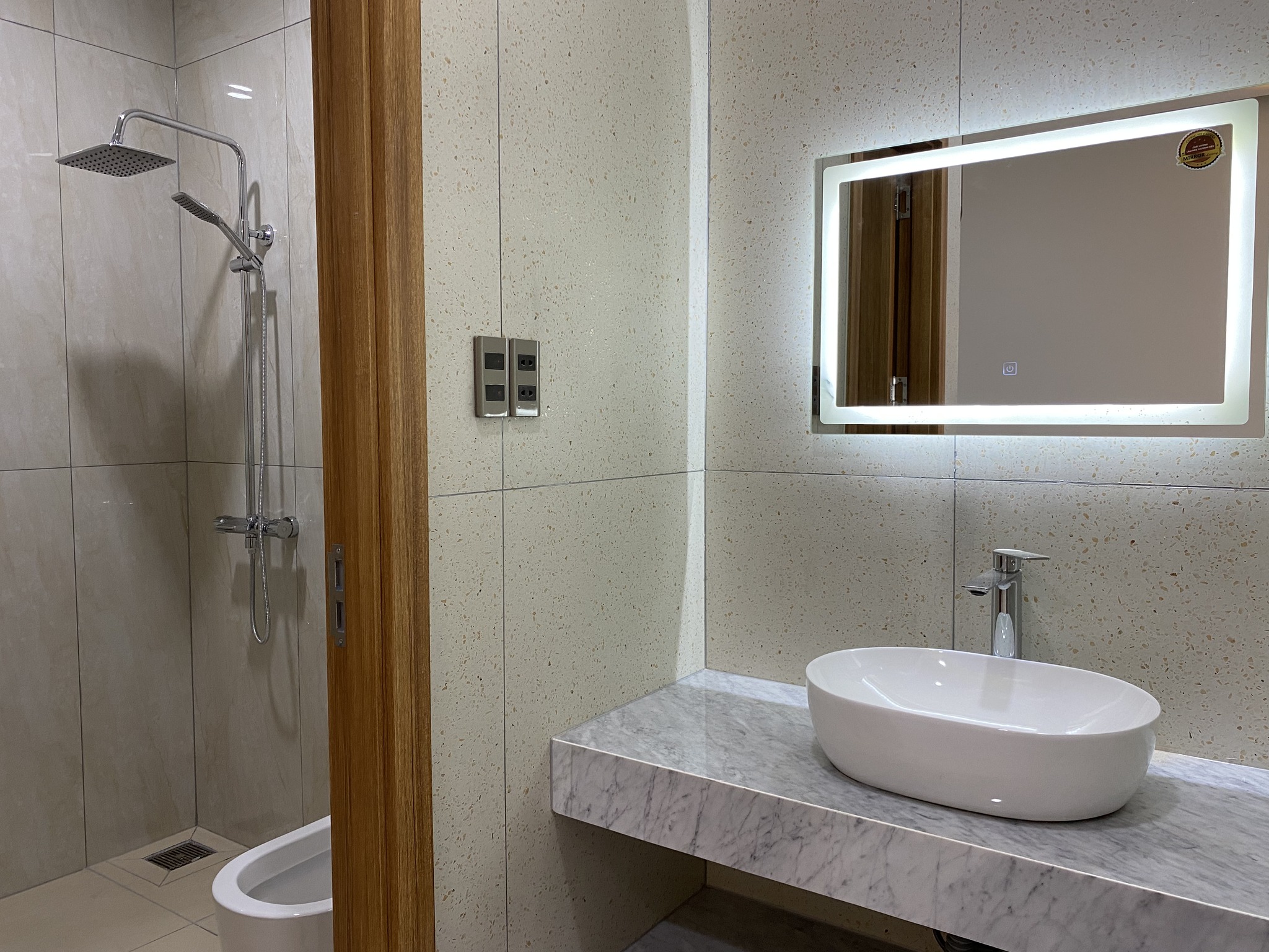 wc nhà phố Ecolakes C3-25