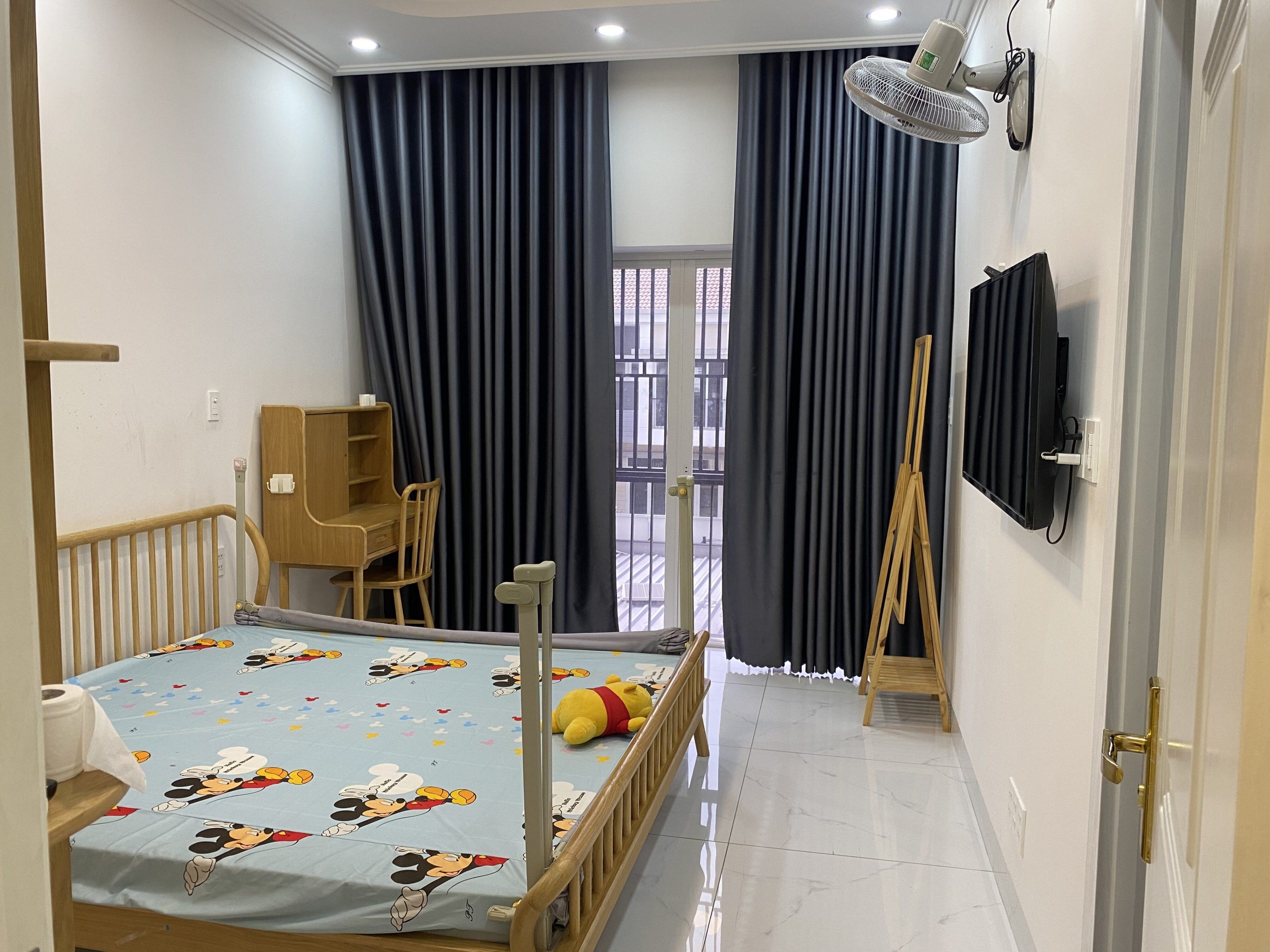 phòng ngủ master nhà phố Ecolakes C6-09
