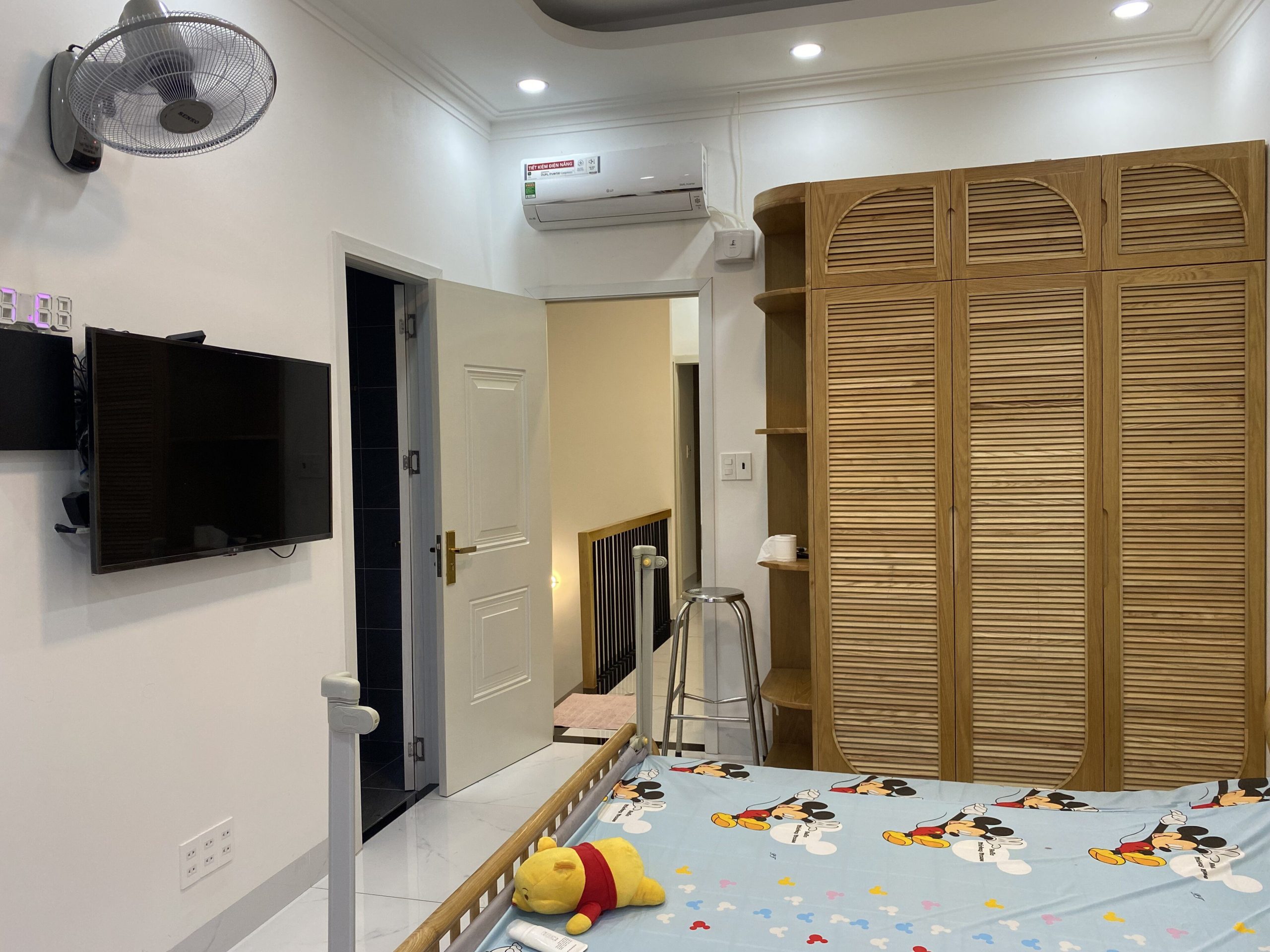 phòng ngủ master nhà phố Ecolakes C6-09